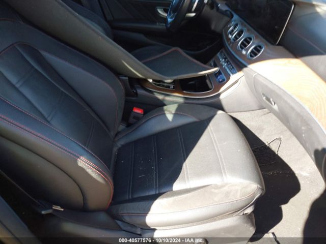 Photo 4 VIN: WDDZF6EB8JA477683 - MERCEDES-BENZ E-CLASS 