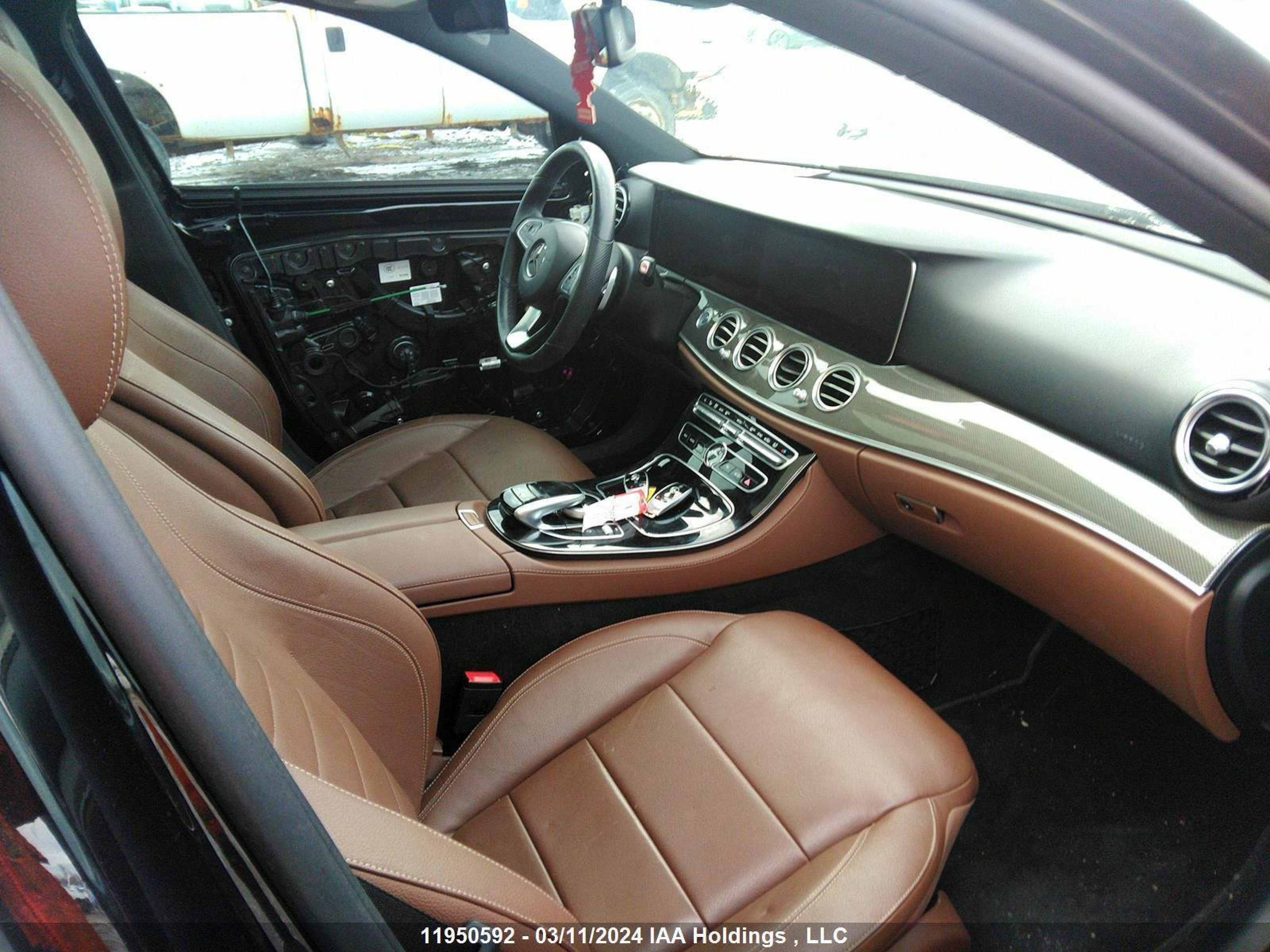 Photo 4 VIN: WDDZF6GB1HA110566 - MERCEDES-BENZ NULL 