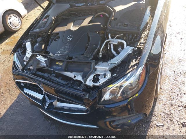 Photo 9 VIN: WDDZF6GB3JA380016 - MERCEDES-BENZ E 400 