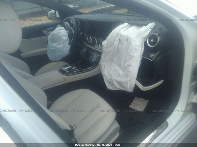 Photo 4 VIN: WDDZF6JB0KA591250 - MERCEDES-BENZ E-CLASS 