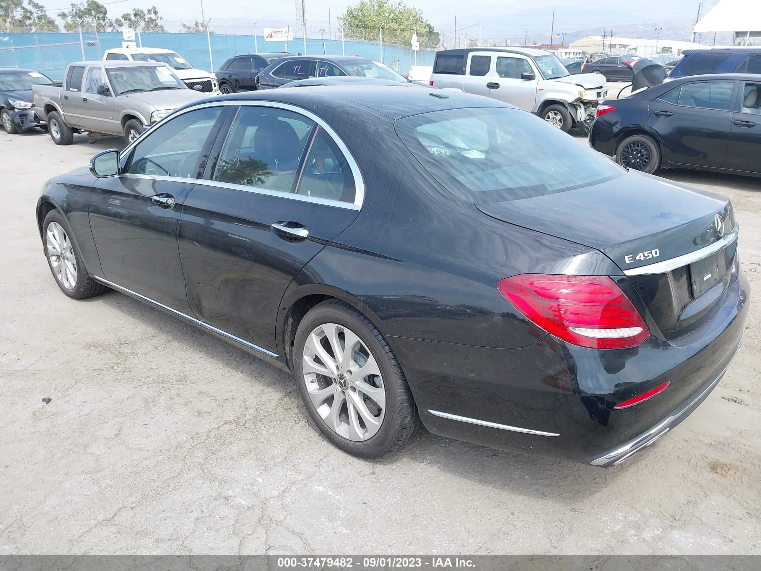 Photo 2 VIN: WDDZF6JB1KA564137 - MERCEDES-BENZ E-KLASSE 