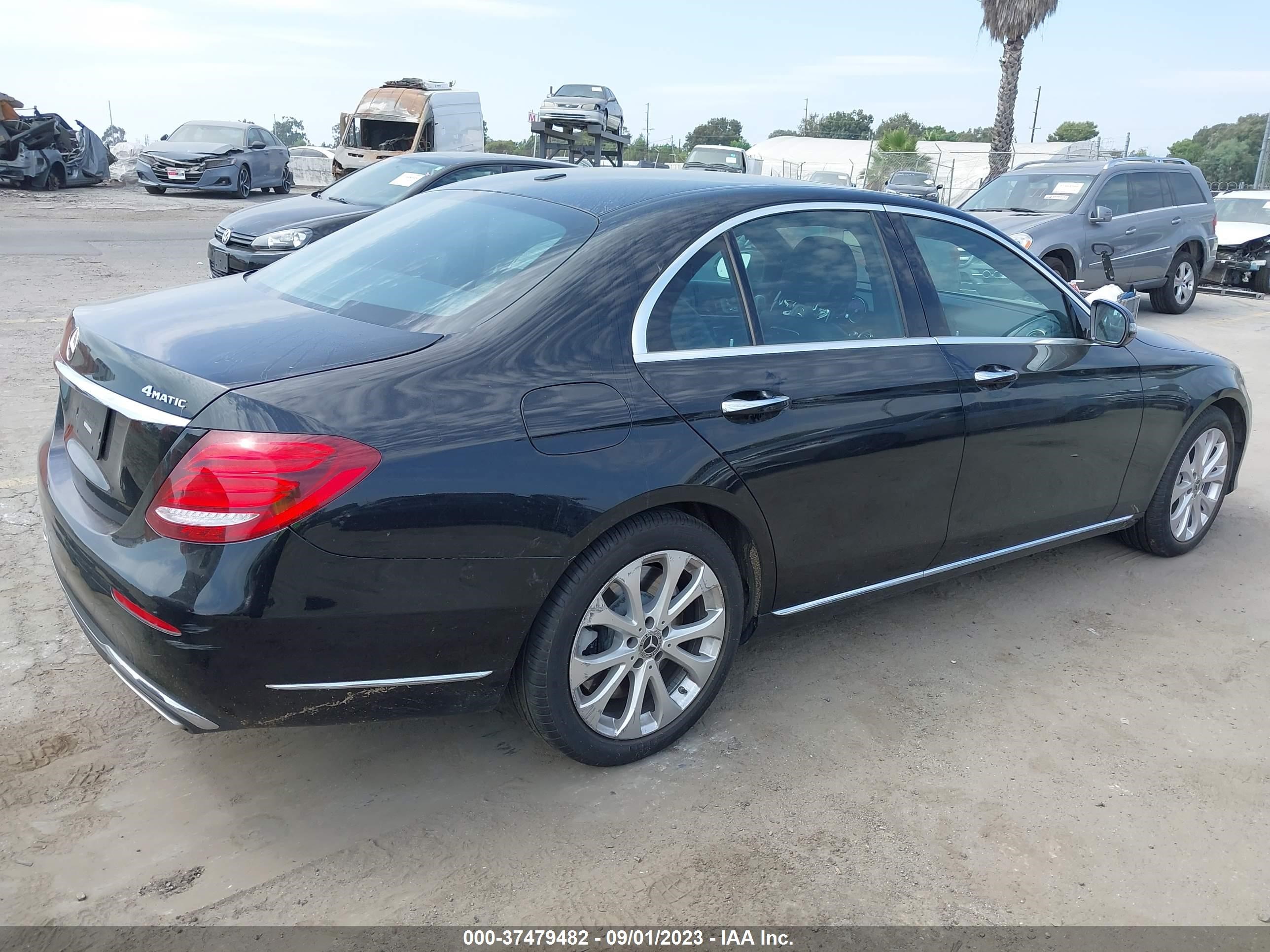 Photo 3 VIN: WDDZF6JB1KA564137 - MERCEDES-BENZ E-KLASSE 