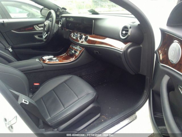 Photo 4 VIN: WDDZF6JB3KA632177 - MERCEDES-BENZ E-CLASS 