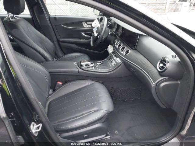 Photo 4 VIN: WDDZF6JBXKA510772 - MERCEDES-BENZ E 450 