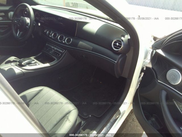 Photo 4 VIN: WDDZF8DB0LA709631 - MERCEDES-BENZ E-CLASS 