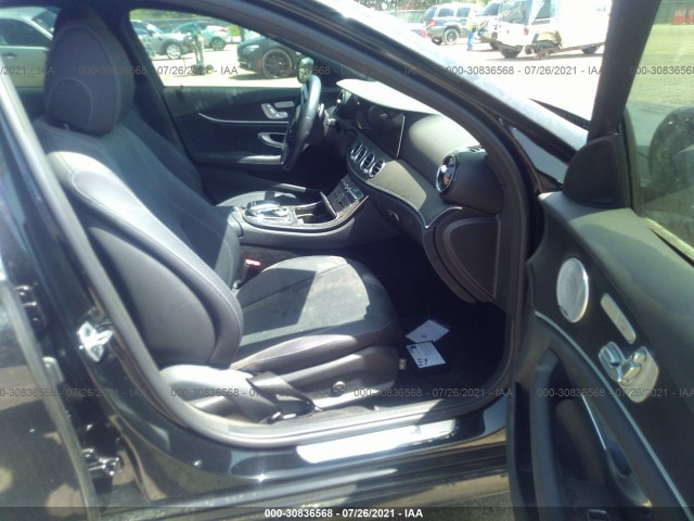 Photo 4 VIN: WDDZF8DB6LA720455 - MERCEDES-BENZ E-CLASS 