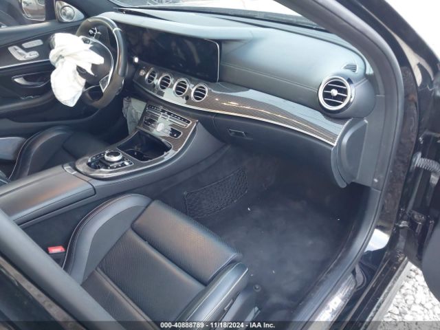 Photo 4 VIN: WDDZF8KB3JA383727 - MERCEDES-BENZ E-CLASS 