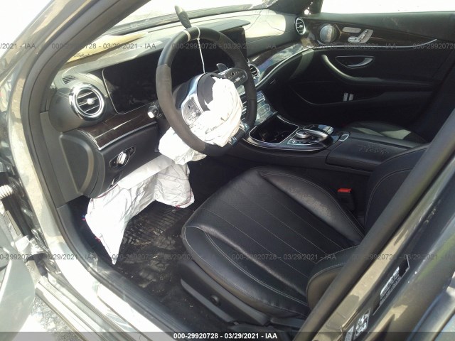 Photo 4 VIN: WDDZF8KB8KA528097 - MERCEDES-BENZ E-CLASS 