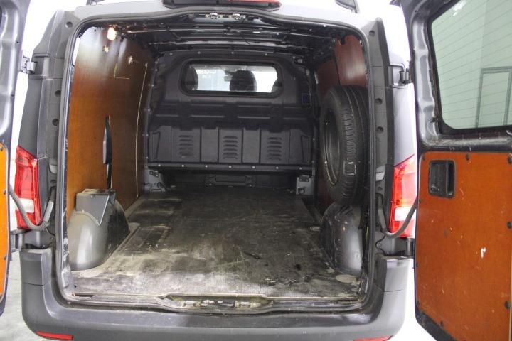 Photo 16 VIN: WDF44760113050829 - MERCEDES-BENZ VITO PANEL VAN 