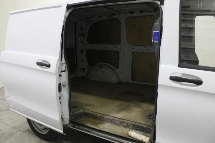 Photo 12 VIN: WDF44760113151829 - MERCEDES-BENZ VITO PANEL VAN 