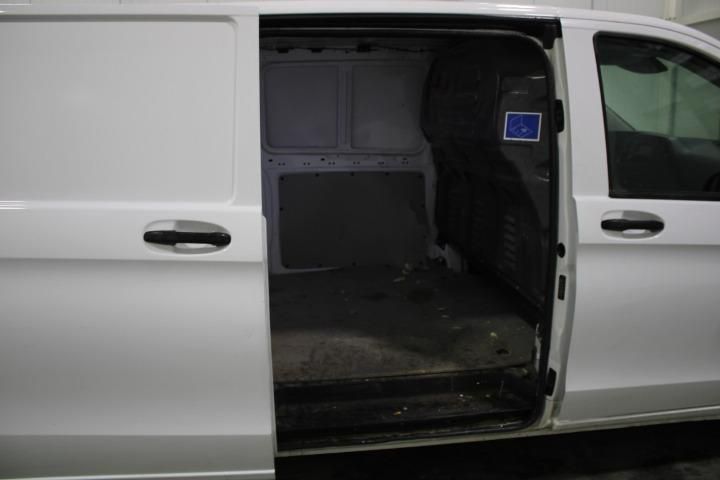 Photo 17 VIN: WDF44760313222753 - MERCEDES-BENZ VITO PANEL VAN 