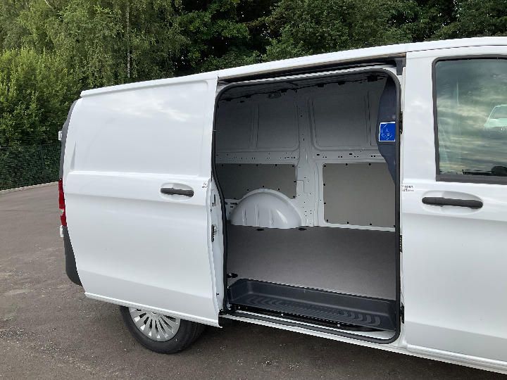 Photo 26 VIN: WDF44760313681322 - MERCEDES-BENZ VITO PANEL VAN 