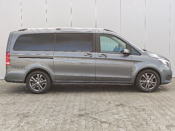 Photo 8 VIN: WDF44781313277197 - MERCEDES-BENZ V-CLASS MINIBUS 