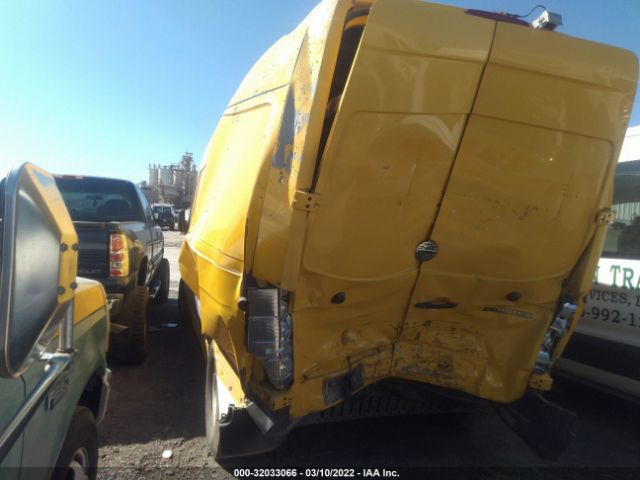 Photo 2 VIN: WDYPE8CB8D5810677 - FREIGHTLINER SPRINTER 