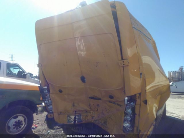 Photo 5 VIN: WDYPE8CB8D5810677 - FREIGHTLINER SPRINTER 