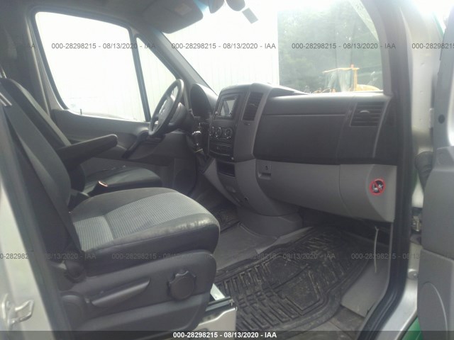 Photo 4 VIN: WDZPE7CC5A5433123 - MERCEDES-BENZ SPRINTER PASSENGER VANS 