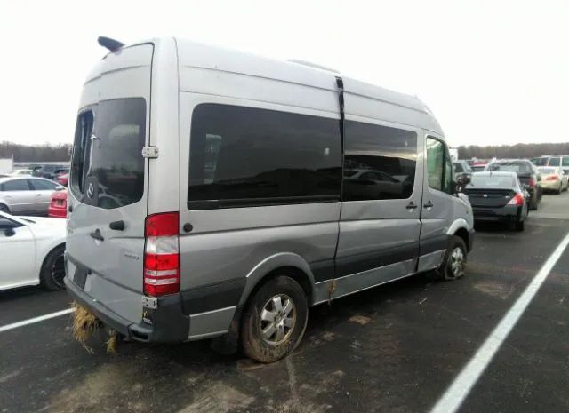 Photo 3 VIN: WDZPE7CD6HP390967 - MERCEDES-BENZ SPRINTER PASSENGER VAN 