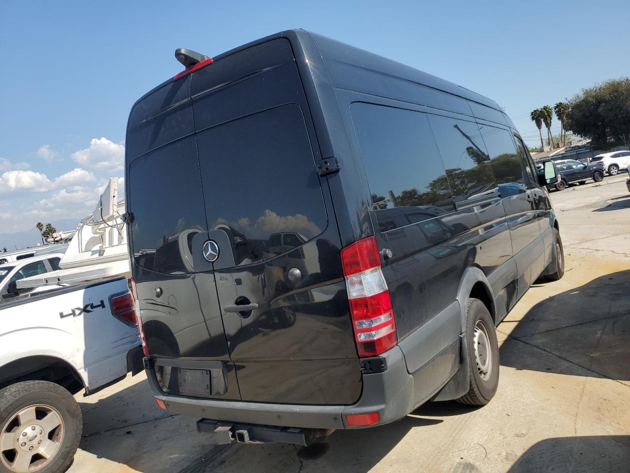 Photo 2 VIN: WDZPE8CD0JP613385 - MERCEDES-BENZ SPRINTER 