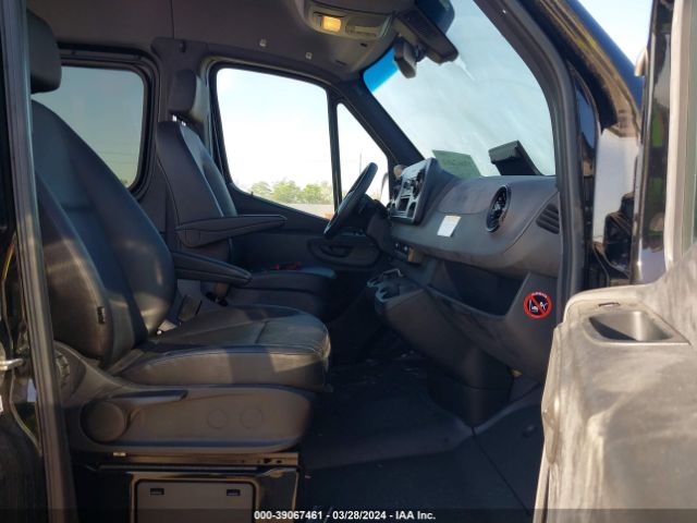 Photo 4 VIN: WDZPF1ED9KT015113 - MERCEDES-BENZ SPRINTER 2500 