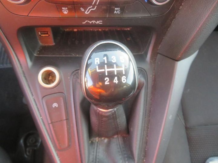 Photo 12 VIN: WF05XXGCC5FY12773 - FORD FOCUS 