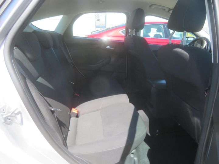 Photo 8 VIN: WF05XXGCC5FY12918 - FORD FOCUS 