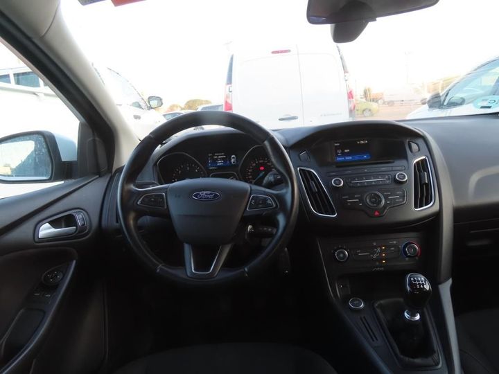 Photo 6 VIN: WF05XXGCC5HB50852 - FORD FOCUS 