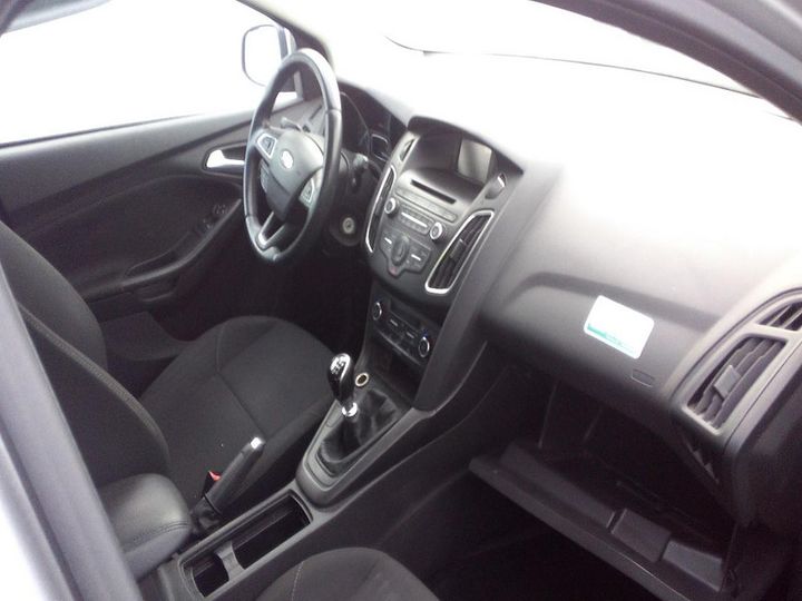 Photo 4 VIN: WF05XXGCC5JT20521 - FORD FOCUS 