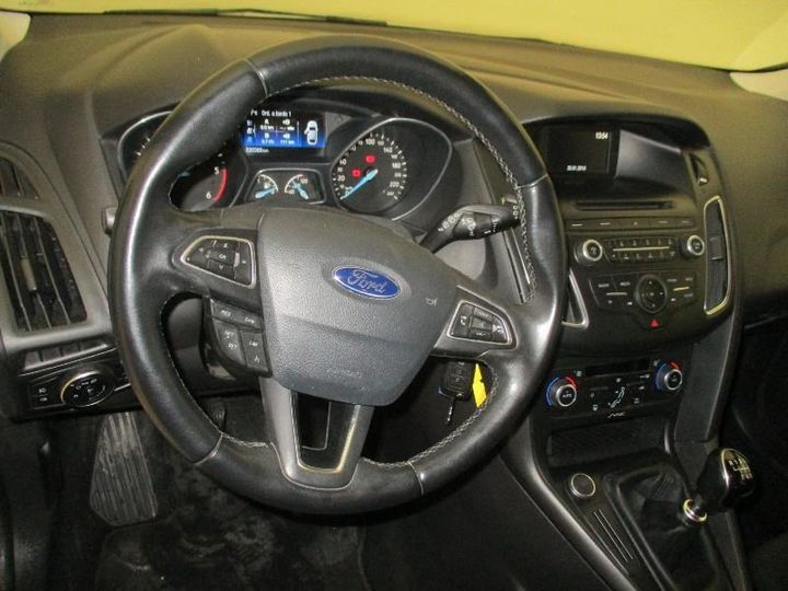 Photo 25 VIN: WF05XXGCC5JY54676 - FORD FOCUS 