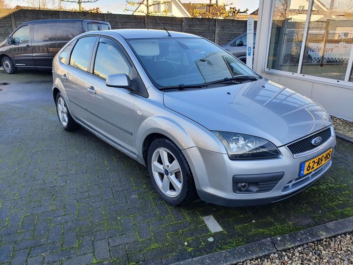 Photo 4 VIN: WF05XXGCD55U49961 - FORD FOCUS 