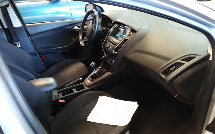 Photo 20 VIN: WF06XXGCC6HC52264 - FORD FOCUS 