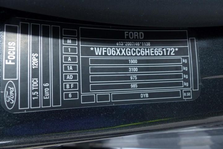 Photo 5 VIN: WF06XXGCC6HE65172 - FORD FOCUS 