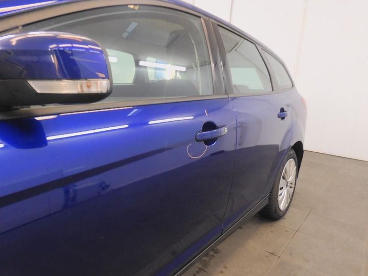 Photo 30 VIN: WF06XXGCC6JS08209 - FORD FOCUS 