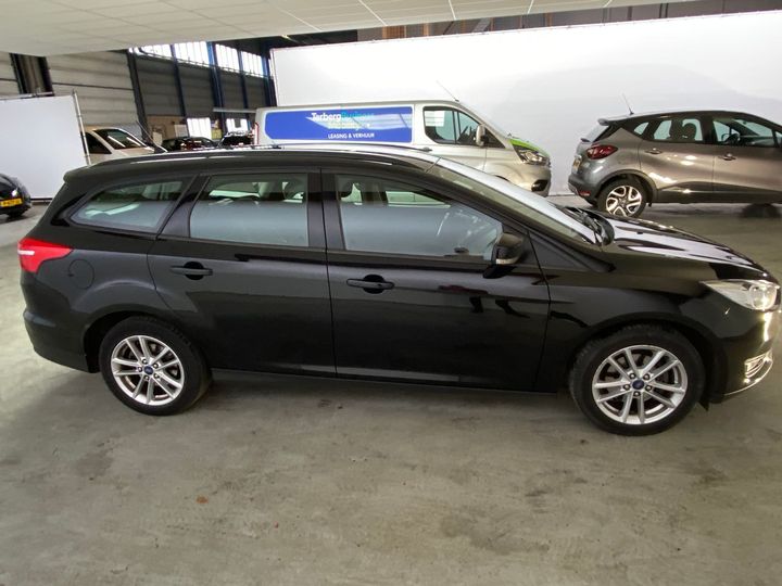 Photo 14 VIN: WF06XXGCC6JS76272 - FORD FOCUS WAGON 