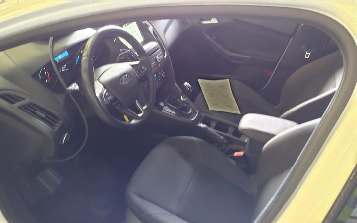 Photo 15 VIN: WF06XXGCC6JS77832 - FORD FOCUS 