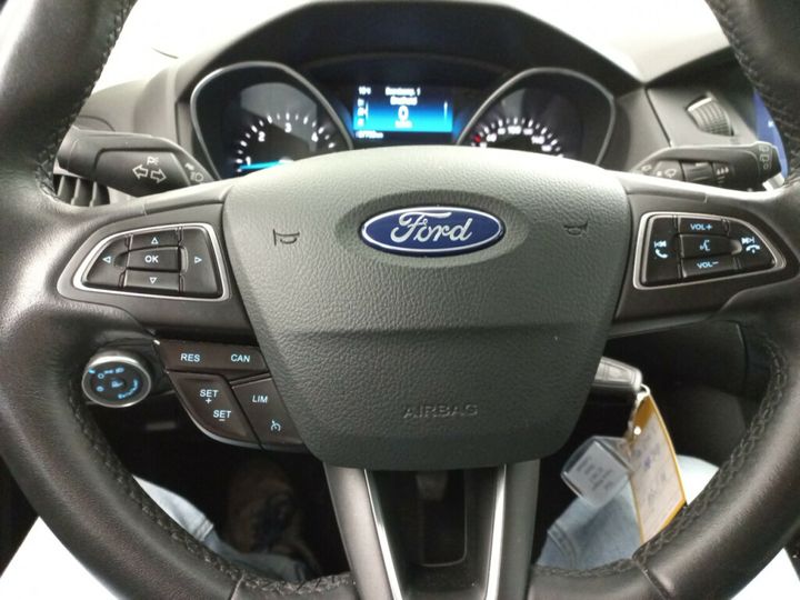 Photo 12 VIN: WF06XXGCC6JT32158 - FORD FOCUS 