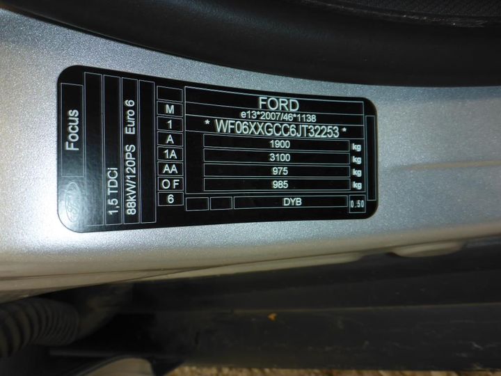 Photo 19 VIN: WF06XXGCC6JT32253 - FORD FOCUS 