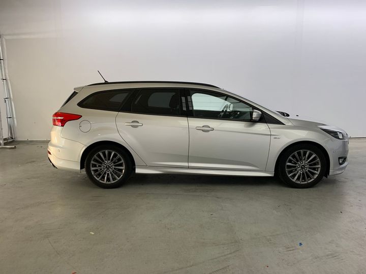 Photo 15 VIN: WF06XXGCC6JY65383 - FORD FOCUS WAGON 