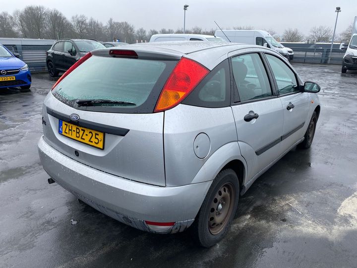 Photo 3 VIN: WF0AXXGCDAXE87883 - FORD FOCUS 