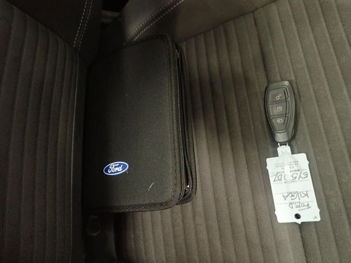 Photo 16 VIN: WF0AXXWPMAJS40600 - FORD KUGA 