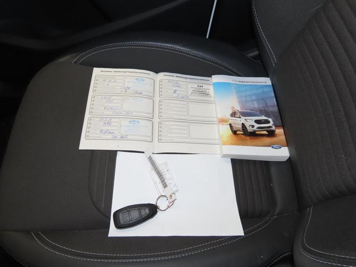 Photo 11 VIN: WF0AXXWPMAKJ41119 - FORD KUGA 