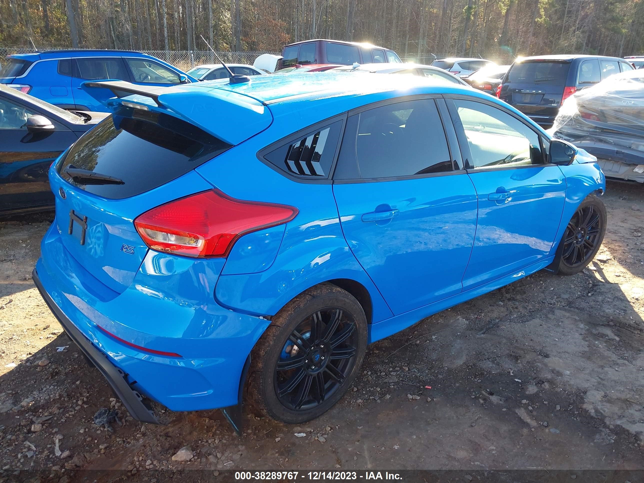 Photo 3 VIN: WF0DP3TH1H4120343 - FORD FOCUS RS 