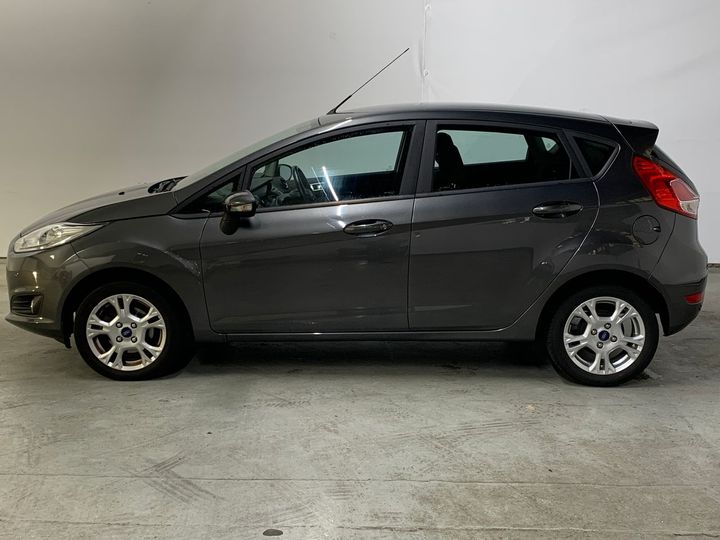 Photo 9 VIN: WF0DXXGAKDHM62121 - FORD FIESTA 