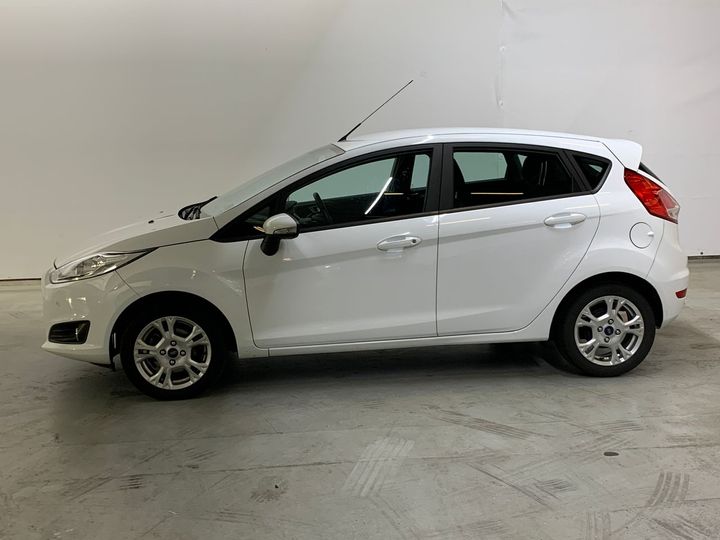 Photo 9 VIN: WF0DXXGAKDHM84027 - FORD FIESTA 