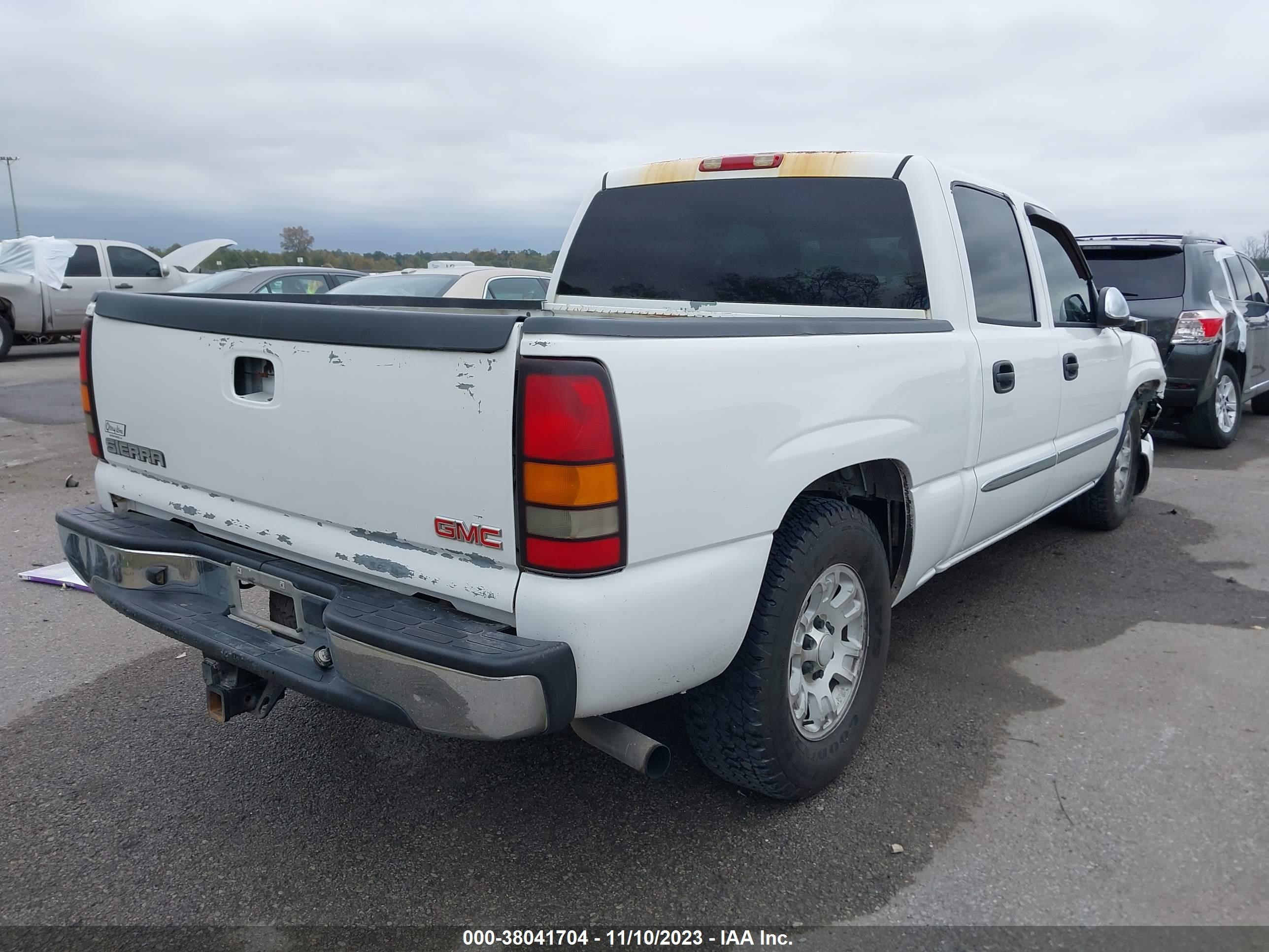 Photo 3 VIN: WF0DXXTTGDHD59378 - GMC SIERRA 