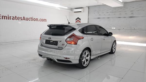 Photo 8 VIN: WF0FB9KH8ELL45517 - FORD FOCUS 