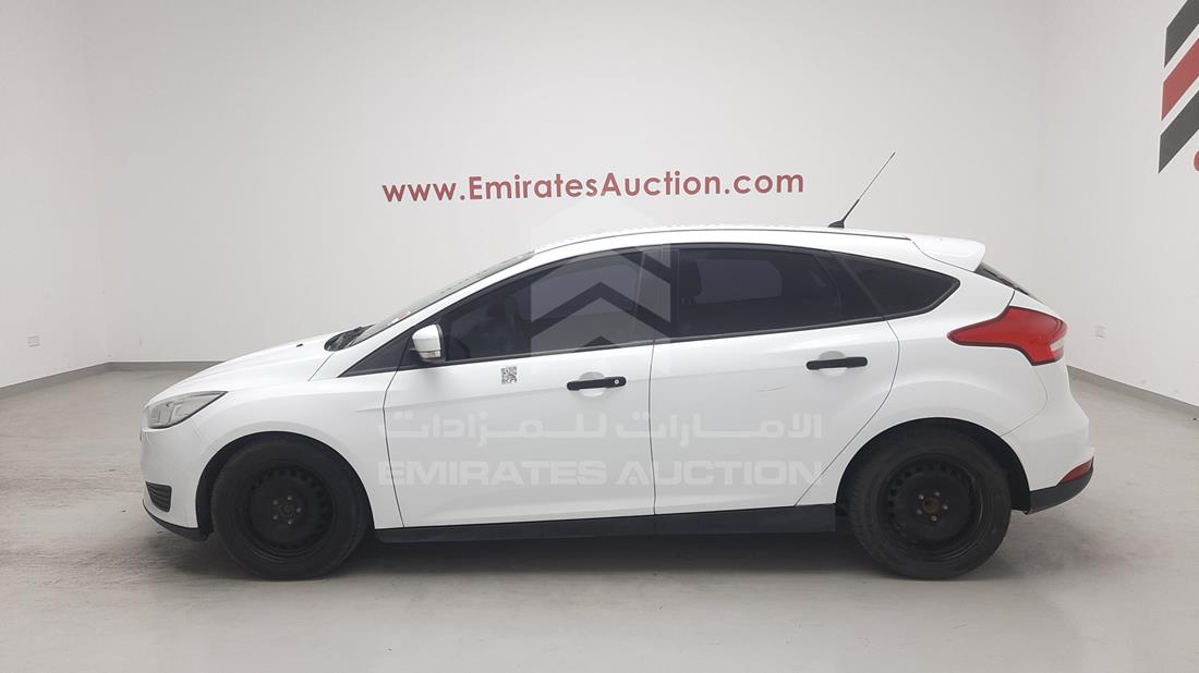 Photo 6 VIN: WF0FC2KB2HLL89694 - FORD FOCUS 