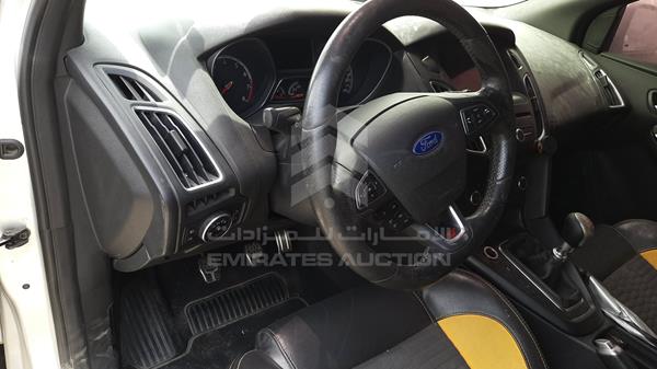 Photo 10 VIN: WF0FC9KH8GLP03926 - FORD FOCUS 