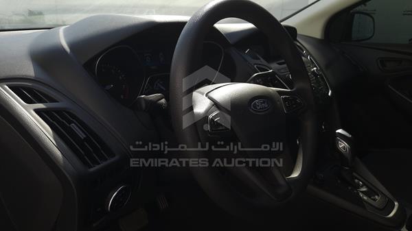 Photo 10 VIN: WF0FCDMB1JLK18269 - FORD FOCUS 