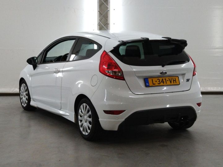 Photo 2 VIN: WF0GXXGAJGBL47903 - FORD FIESTA 