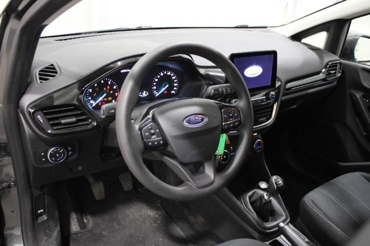 Photo 8 VIN: WF0JXXGAHJKJ50704 - FORD FIESTA HATCHBACK 